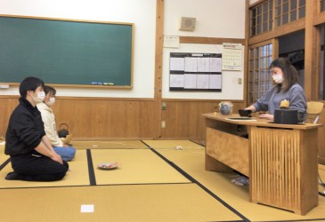 茶道部-立礼(毎週活動!)